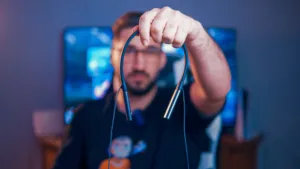 راهنمای خرید بهترین هندزفری دور گردنی title image of blog